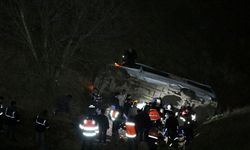 İşçileri taşıyan servis kaza yaptı! 2 ölü, 10 kişi yaralı...