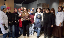 TTSO öğrencilere çikolata yapmayı öğretiyor