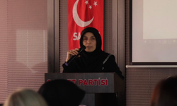 Saadet Partisi Trabzon Kadın Kolları’ndan sert açıklama: “Okullarda yaşananlar toplumsal çürümenin göstergesi”