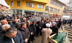 Trabzonlu Valinin anne acısı