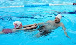 Akçaabat Belediyesi yüzme kursu ilk kursiyerlerini uğurladı