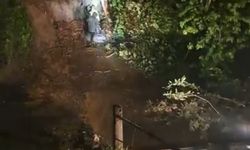 Bölgemizde heyelan: Köy yolu ulaşıma kapandı