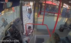 Ailesini bulamayıp emekleyerek halk otobüsüne binen 2 yaşındaki çocuk