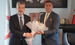 Başkan Mumcu'dan Trabzon Eczacılar Odası Başkanı Ecz. Erhan Başer'e ziyaret