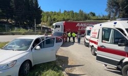 Samsun'da SUV ile otomobil çarpıştı: 1'i çocuk 2 yaralı