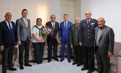 Bayburt'ta şehit ailesi ve gaziye bayram ziyareti