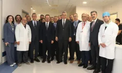 Türkiye’nin ilk yerli kalp-akciğer makinesiyle  ilk ameliyat gerçekleştirildi