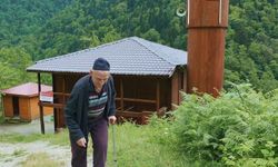 175 yıllık ahşap cami babadan oğula korunuyor