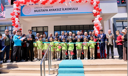 Bakan Yusuf Tekin Giresun'da hayırsever desteğiyle yapılan okul ve camiyi hizmete açtı