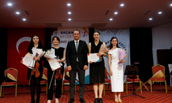 Akçaabat Belediyesi Sanat Akademisi 300 sanatçıyı mezun etti