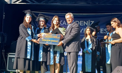 Araklı’da mezuniyet gururu