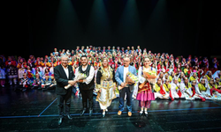 Karagöz Halk Dansları'ndan muhteşem final