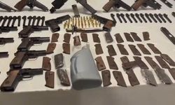 Kütahya'da silah kaçakçılığı operasyonunda yakalanan 5 zanlı tutuklandı