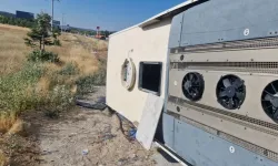 Eskişehir'de yolcu otobüsü devrildi: 24 yaralı! Sürücünün uyuduğu iddia edildi
