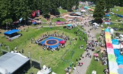 2 bin rakımlı festivalde horon coşkusu