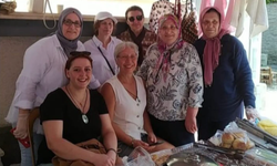 45 yıl sonra görev yaptığı Akçaköy’e döndü! Eski öğrencileriyle hasret giderdi