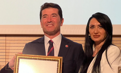 Ortahisar Belediye Başkanı Ahmet Kaya, mazbatasını aldı!