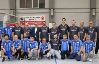 Of'ta Şehit Necmi Çakır anısına voleybol turnuvası düzenlendi