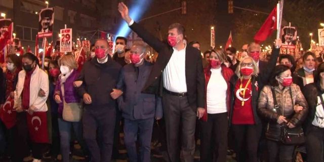 29 Ekim Cumhuriyet Bayramı Kadıköy’de coşkuyla kutlandı