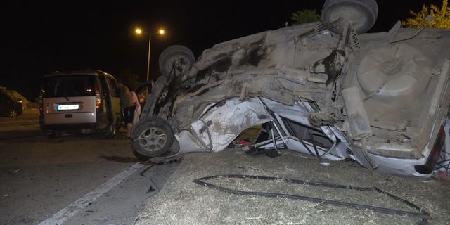 DÜZCE - 2 ayrı kazada 2 kişi öldü, 4 kişi yaralandı