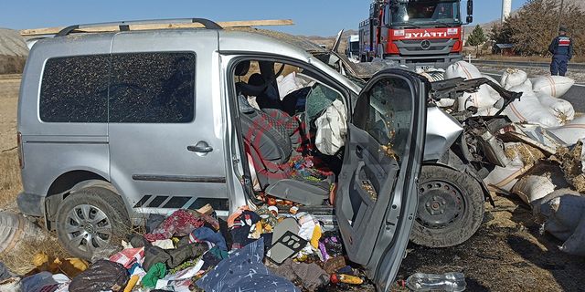 Sivas'ta feci kaza! Uzman çavuştan acı haber, 5 yaralı