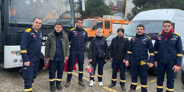 Trabzon Üniversitesi arama kurtarma ekibi deprem bölgesine hareket etti