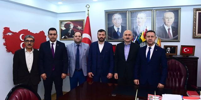 Bakan Karaismailoğlu MHP'yi ziyaret etti