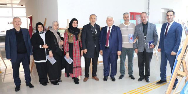 Trabzon Of'ta, Müdür Kabahasanoğlu’ndan Resim Sergisinde görevli öğretmenlere teşekkür!