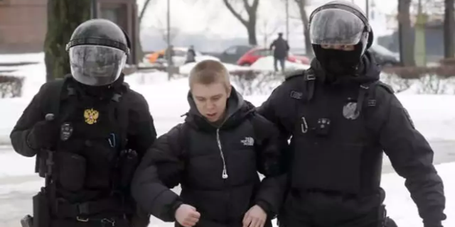 Rusya'da Navalny protestolarında gözaltı sayısı 400’e yükseldi