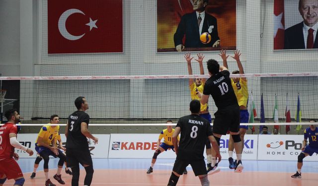 Milli voleybol takımından iki galibiyet!