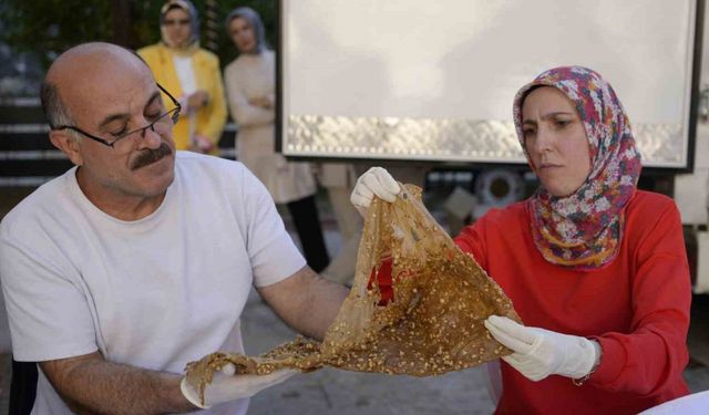 Gümüşhane’nin yöresel lezzetleri jürinin karşısında kıyasıya yarıştı