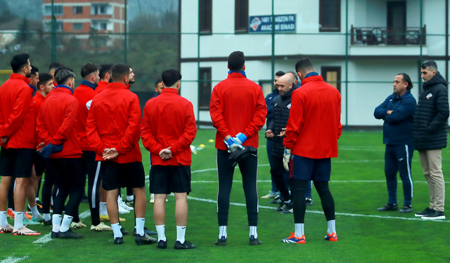 1461 Trabzon FK'da Muzaffer Bilazer sahaya indi