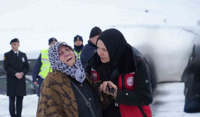 Bayburt’ta son yolculuğuna uğurlanan Kıbrıs Gazisi Müslim Yarar’ın ablasının sözleri yürekleri dağladı