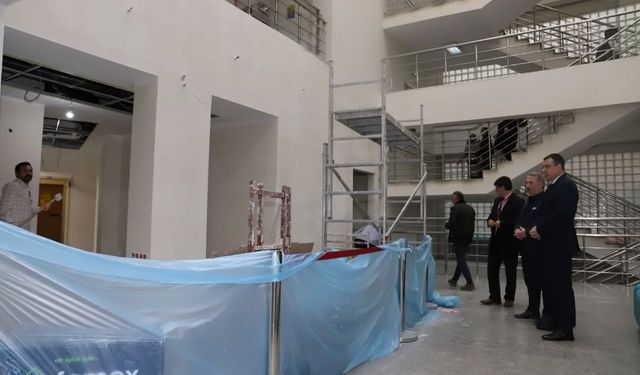 Trabzon İl Sağlık Müdürü Dr. Hakan Usta'dan Diş Hastanesine ziyaret!