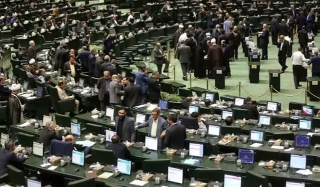 Meclis onayladı! Komşuda perşembe günü kararı