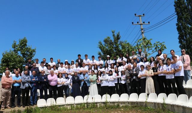 Of'ta TÜBİTAK 4006 Bilim Fuarı açıldı
