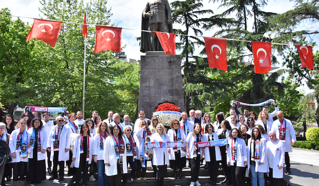 Trabzon'da 14 Mayıs Bilimsel Eczacılık Günü dolayısıyla tören düzenlendi