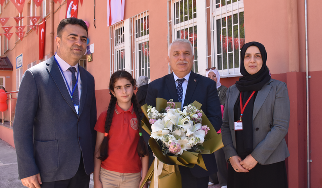 KKTC'nin "Şampiyon Melekleri"nin anısına Trabzon'da kütüphane kuruldu!