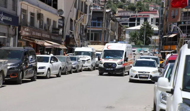 Hakkari'de askeri araç kaza yaptı: 8 asker yaralandı