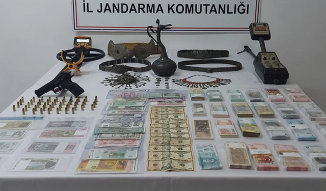 13 ilde operasyon! Tarihi eserler  ele geçirildi