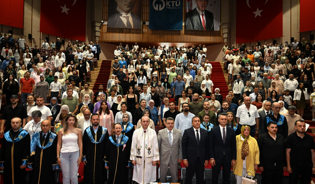 Trabzon MYO’da Mezuniyet Coşkusu