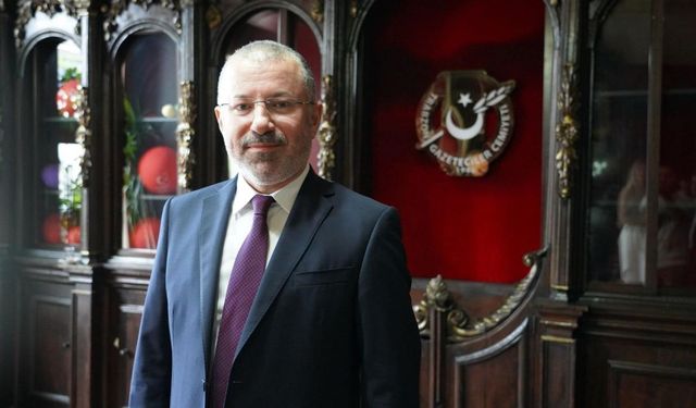 Rektör Kırışık, Trabzon Gazeteciler Cemiyetinde gazetecilerle bir araya geldi
