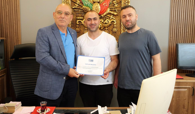 TESOB’un Mesleki Arapça eğitimlerini bitiren esnafa belgeleri verildi