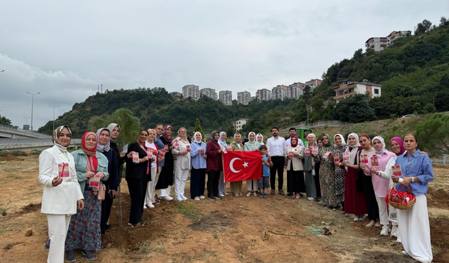 15 Temmuz Şehitleri İçin Her Birine Bir Fidan: AK Parti Trabzon Kadın Kolları’ndan Anlamlı Anma