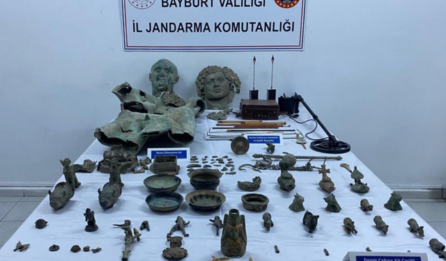Orta Çağ, Demir Çağı ve Roma Dönemi'ne ait 156 tarihi eser ele geçirildi