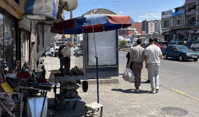 Trabzonlular, durakların genişlenmesi ve klima takılmasını istiyor