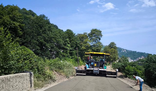 Trabzon’un 18 ilçesinde yol seferberliği: Konfor ve güvenlik artıyor