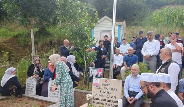 Şehit komiser, Trabzon'daki kabri başında anıldı!