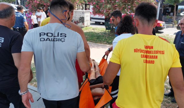 Samsun’da boğulma tehlikesi geçiren çocuğu babası kurtardı