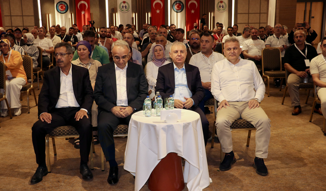 TÜRK-İŞ Genel Başkan Yardımcısı Eyüp Alemdar, Trabzon'da genel kurula katıldı!